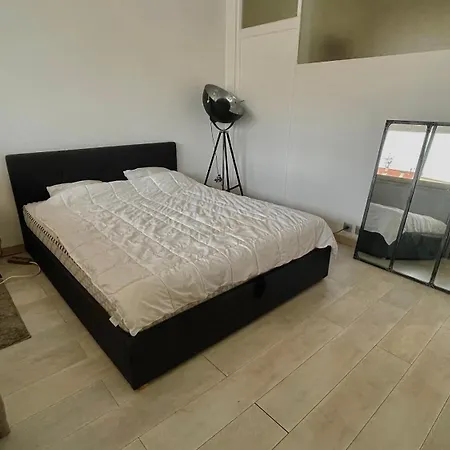 Apartament Comfortable And Modern 3
